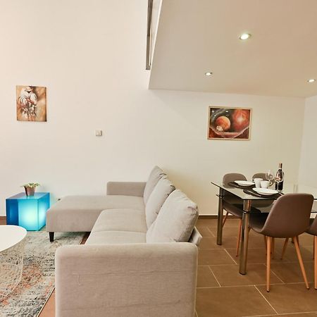 Ferienwohnung Danube Dwelling Akacfa 41 Budapest Exterior foto