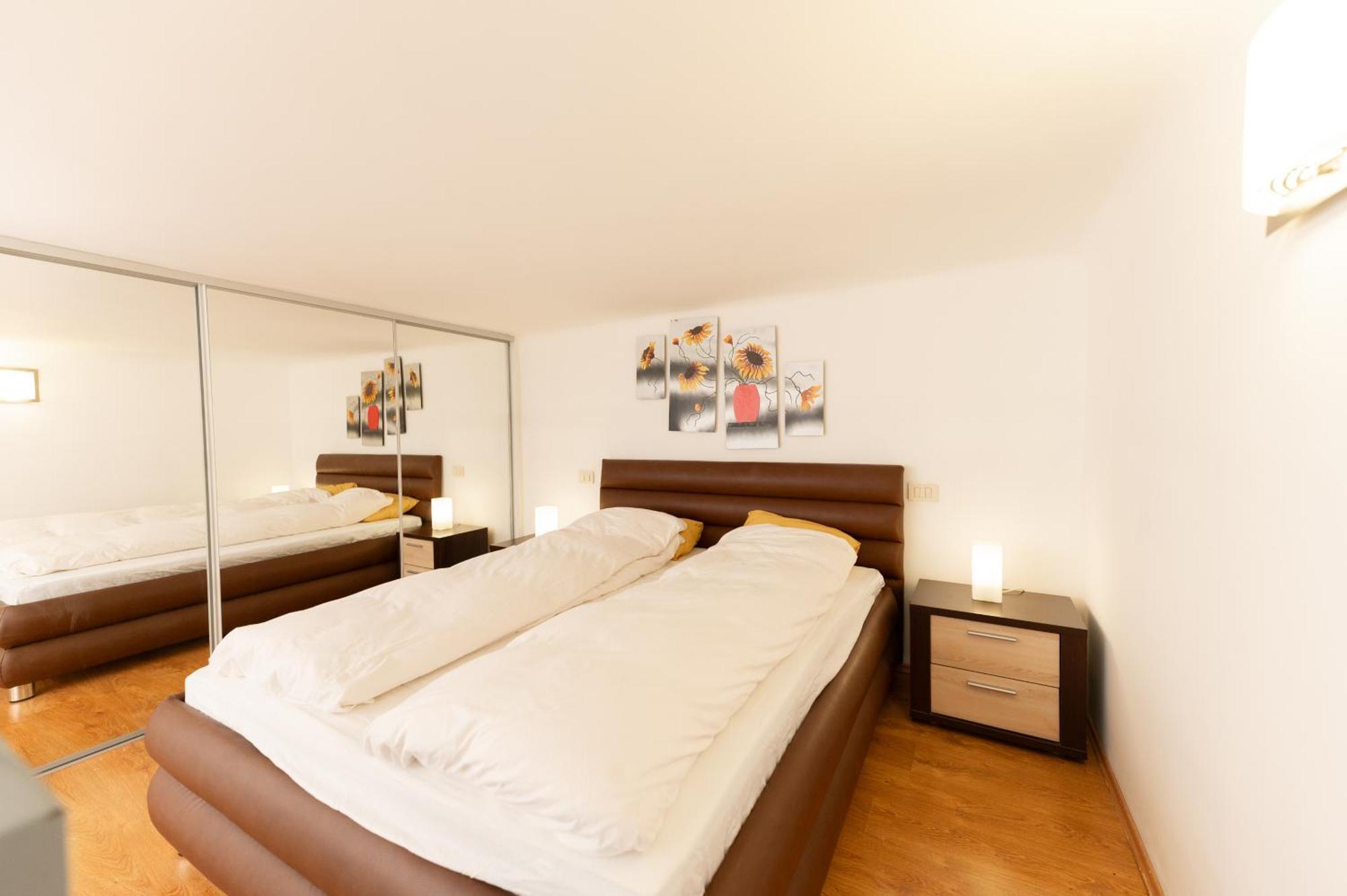 Ferienwohnung Danube Dwelling Akacfa 41 Budapest Exterior foto