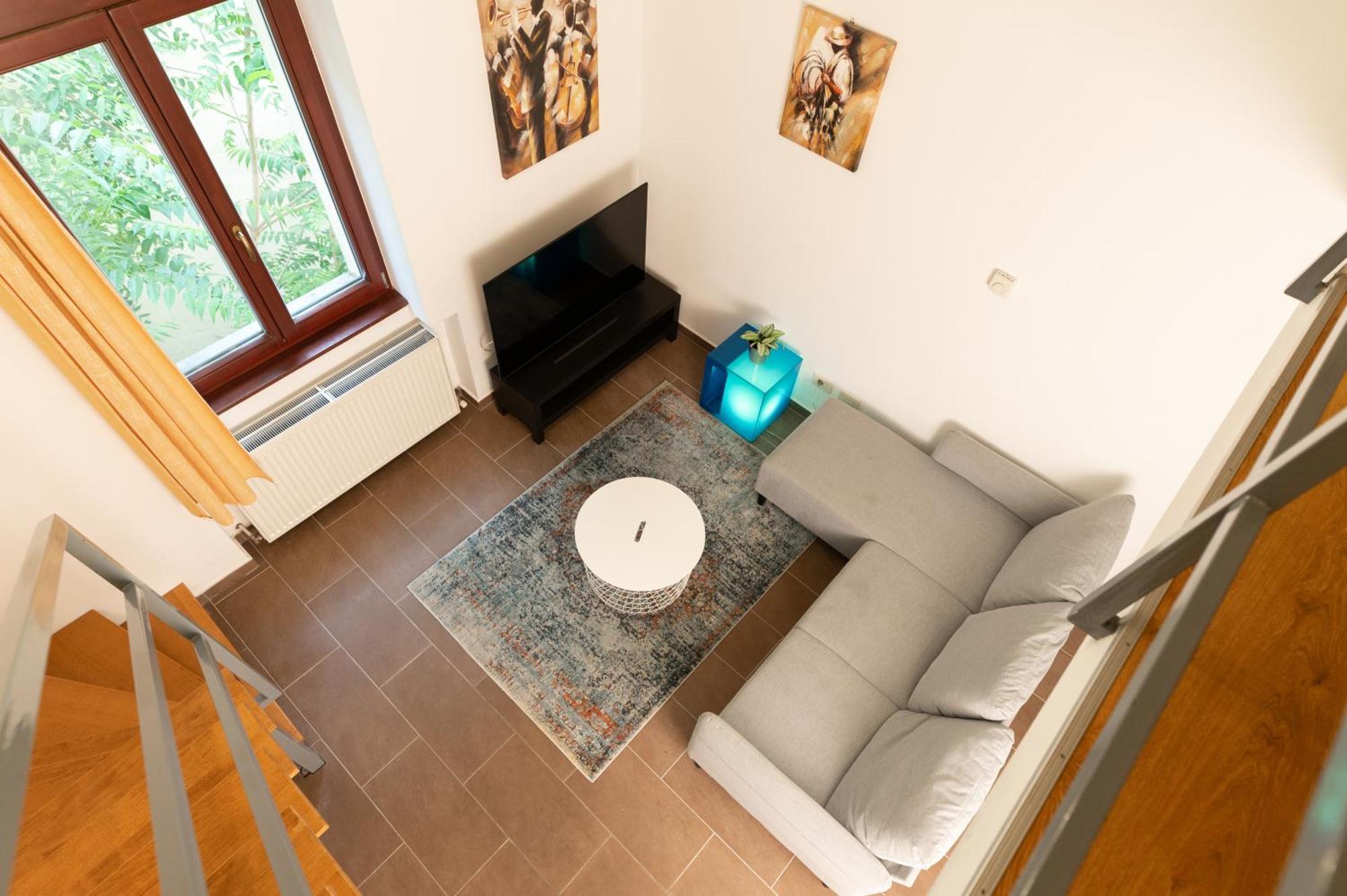 Ferienwohnung Danube Dwelling Akacfa 41 Budapest Exterior foto